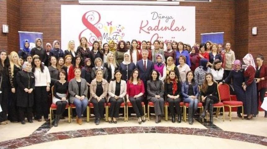 Başkan Yanılmaz, &Ccedil;alışan Gazeteci Kadınlarla Bir Araya Geldi