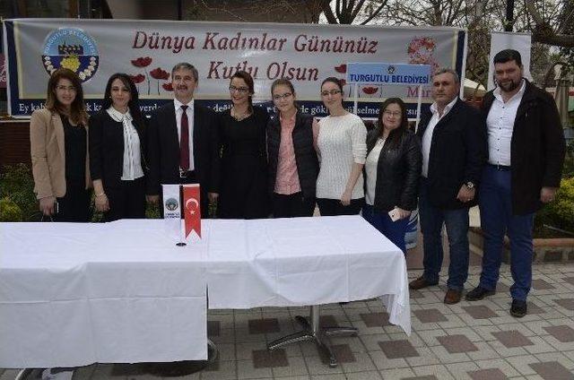 Başkan Şirin’den Turgutlulu Kadınlara Jest