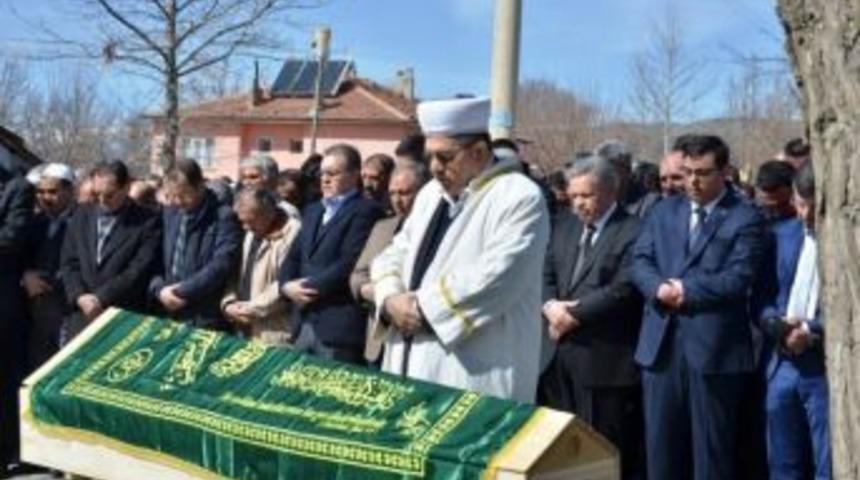 Vali Kahraman &Ccedil;ukurkuyu Eski Belediye Başkanı Osman Keskin&rsquo;in Cenaze T&ouml;renine Katıldı