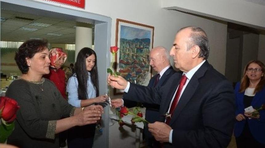 8 Mart D&uuml;nya Kadınlar G&uuml;n&uuml; Valilikte Kutlandı