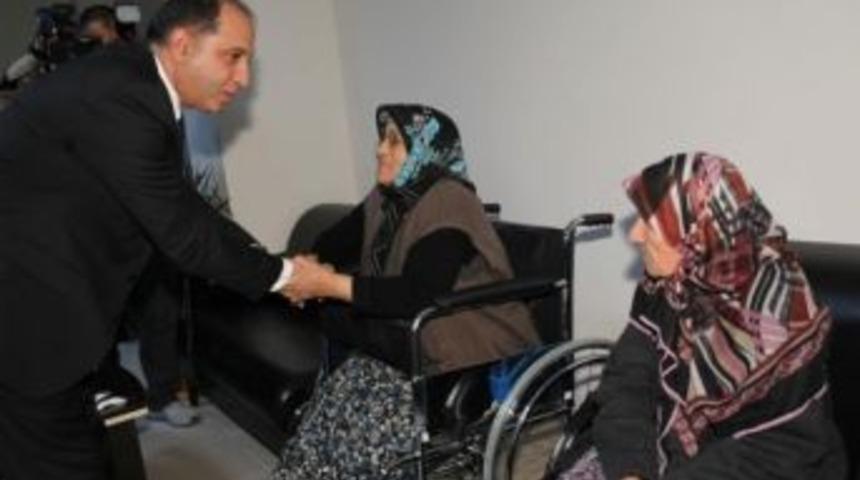 Vali &Ccedil;omaktekin&rsquo;den D&uuml;nya Kadınlar G&uuml;n&uuml; Mesajı