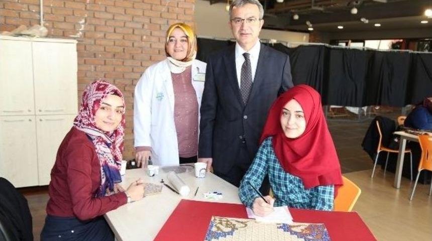 Gesmek&rsquo;in Kadın Kursiyerlerinde 8 Mart Sergisi