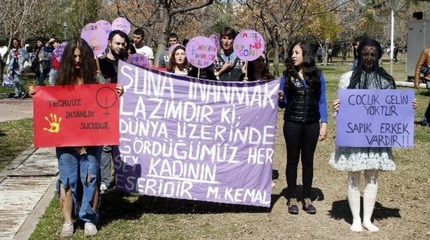 Mor Y&uuml;z, Yırtık Kıyafetli Ve &Ccedil;ocuk Gelinli Kadınlar G&uuml;n&uuml; Kutlaması