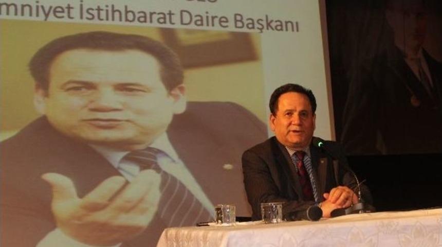 Chp İl&ccedil;e Başkanı "&ouml;zg&uuml;rl&uuml;k Yok" Diyerek Salonu Terk Etti