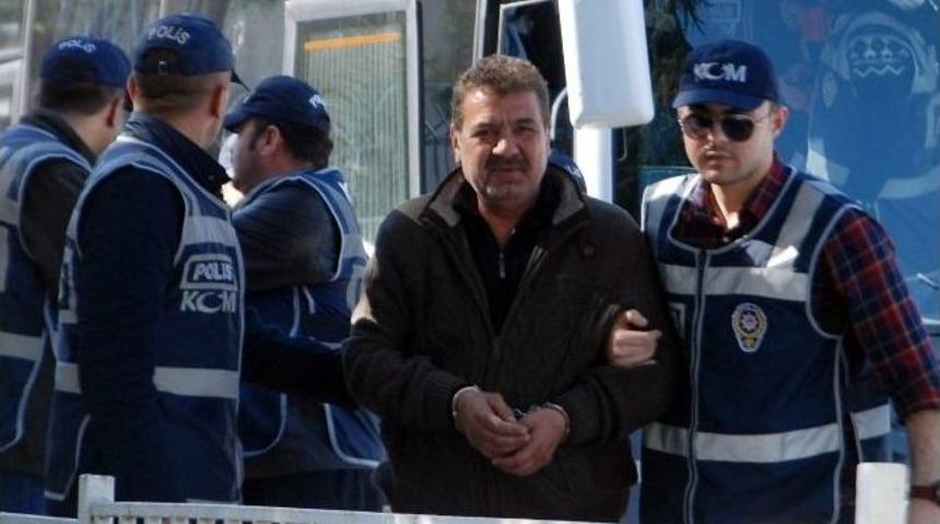 Sanat&ccedil;ı Dilber Ay&rsquo;ın Erkek Kardeşi Uyuşturucu Operasyonunda G&ouml;zaltına Alındı