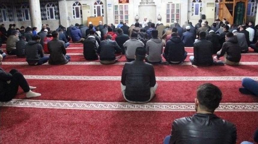 Siirt&rsquo;te Gen&ccedil;ler Sabah Namazında Buluştu
