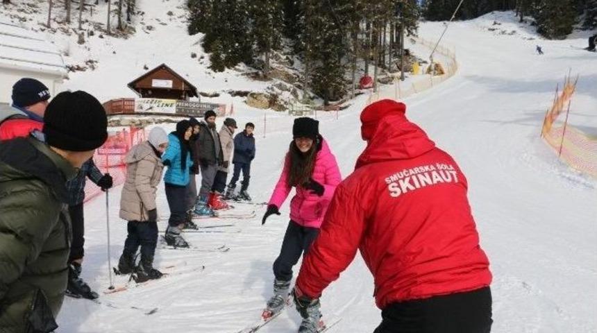 Kardeş Şehirler Dostluğu Gen&ccedil; Kalplere Dokundu