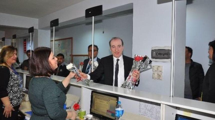 Rahmi Pekar&rsquo;dan Aski&rsquo;nin Emek&ccedil;i Kadınlarına Kutlama