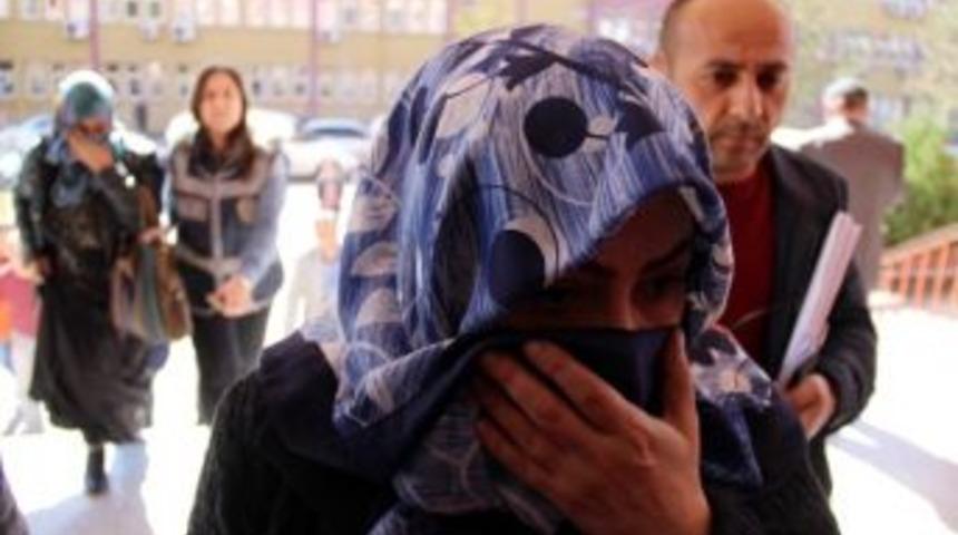 Evlenme Vaadiyle Dolandırıcılık Yapan Kadınlar Adliyeye Sevk Edildi