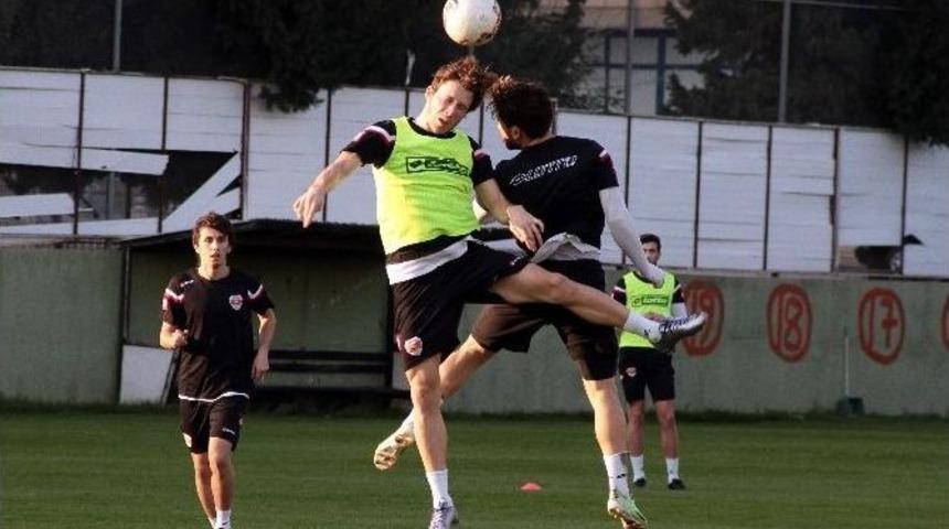 Adanaspor&rsquo;da Liderlik Keyfi S&uuml;r&uuml;yor