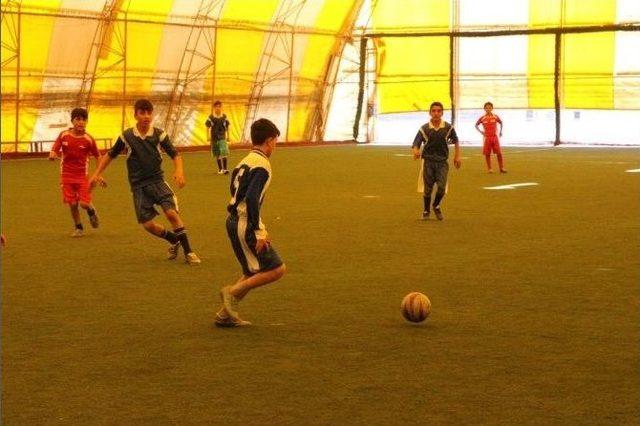 Silopi ‘de Küçük Erkekler Futbol Turnuvası Yapıldı