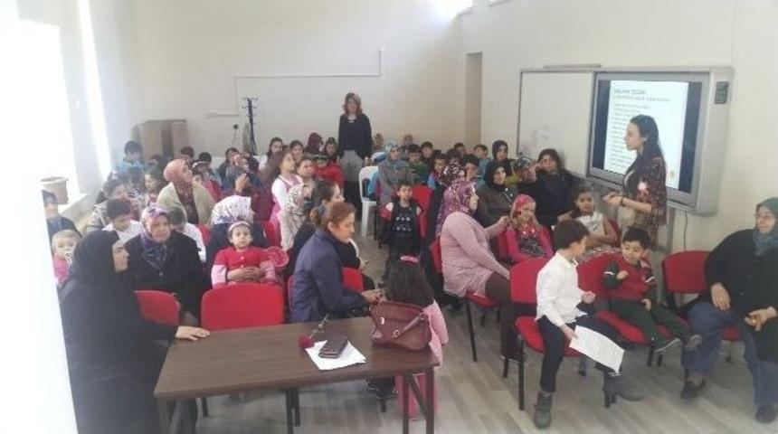 Miniklerden Annelerine &ldquo;8 Mart&rdquo; Jesti