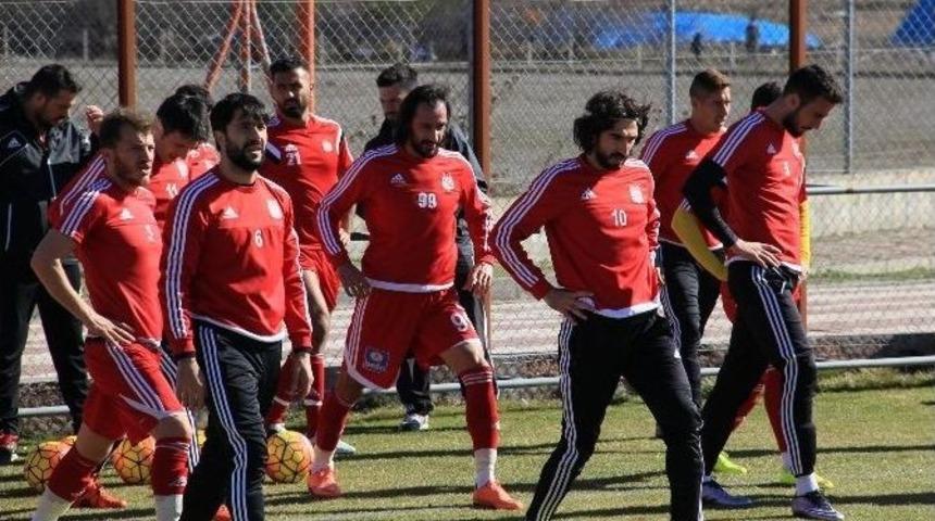 Medicana Sivasspor, Kasımpaşa Ma&ccedil;ına Hazırlanıyor