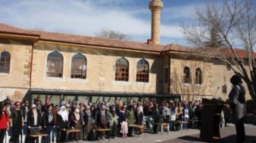 U&ccedil;hisar&rsquo;da 8 Mart D&uuml;nya Kadınlar G&uuml;n&uuml; Kutlandı