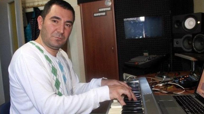 Kadına Şiddet İ&ccedil;in Yazdı