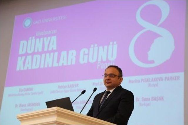 Mahatma Gandhi&rsquo;nin Torunu Ela Gandhi, Gazi &Uuml;niversitesi&rsquo;nde 1