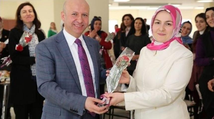 Kadınlar Bir G&uuml;n Değil Her G&uuml;n Kıymetlidir