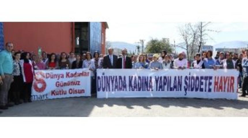 Başkan &Ccedil;amyar &Ccedil;alışan Kadınları Unutmadı