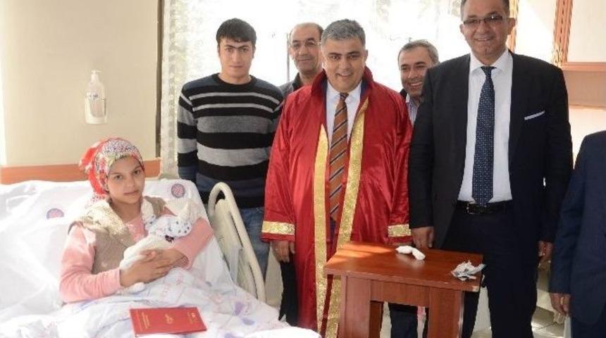 Başkan &Ouml;zg&uuml;ven, Hastanede Nikah Kıydı