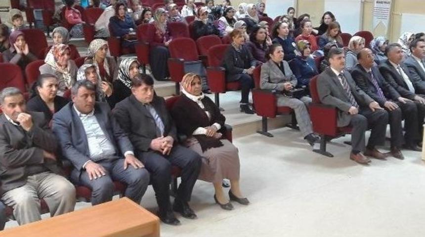 Yazıhan&rsquo;da, 8 Mart D&uuml;nya Kadınlar G&uuml;n&uuml; Kutlandı