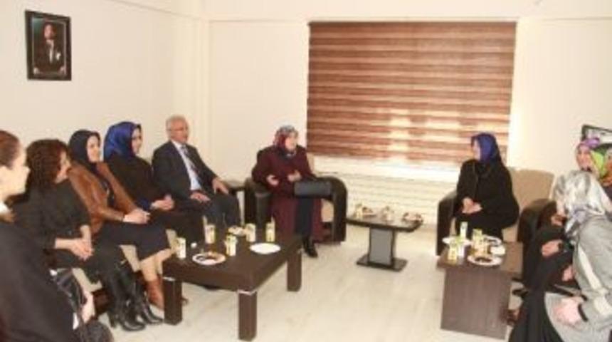 Başkan Başsoy&rsquo;dan Kadın Meclisine Ziyaret