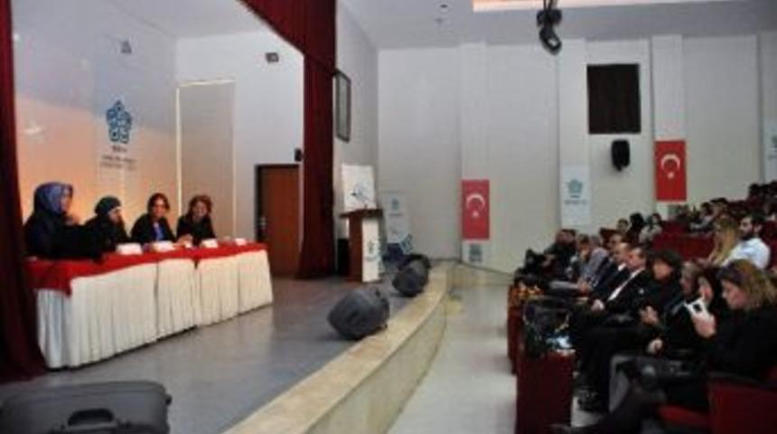 Ne&uuml;&rsquo;de Kadına Şiddet, G&ouml;&ccedil; Ve M&uuml;lteciler Paneli