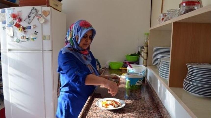 Kadınların İş Hayatına Atılmalarına &Ouml;nc&uuml;l&uuml;k Yaptı