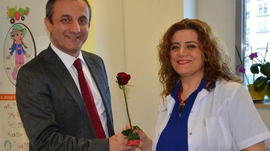 Hastanede Kadınlar G&uuml;n&uuml; Kutlandı