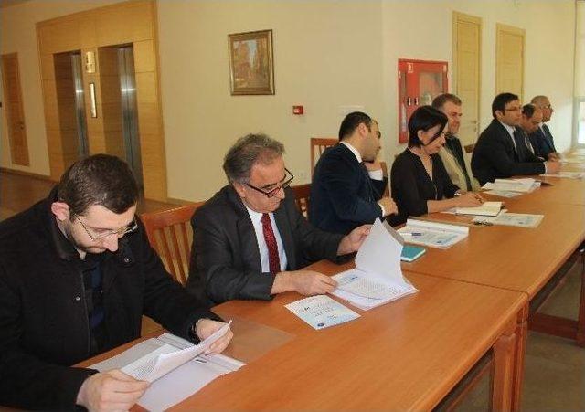 Y&uuml;ksek&ouml;ğretimde Mesleki Eğitim Ve &Ouml;ğretimin Sorunları Masaya Yatırılacak 2