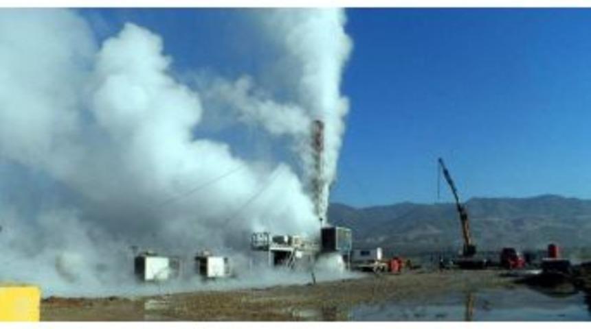 Jeotermal Kuyusuna D&uuml;şen İş&ccedil;i Hayatını Kaybetti