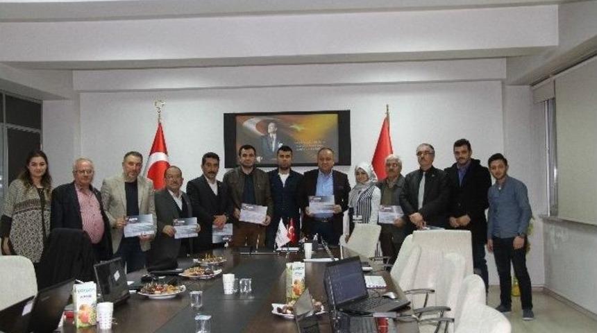 Gen&ccedil;lik Meclisinden Muhtarlara Eğitim