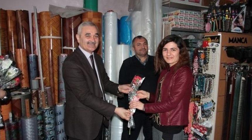 Başkan Karataş Kadınları Unutmadı