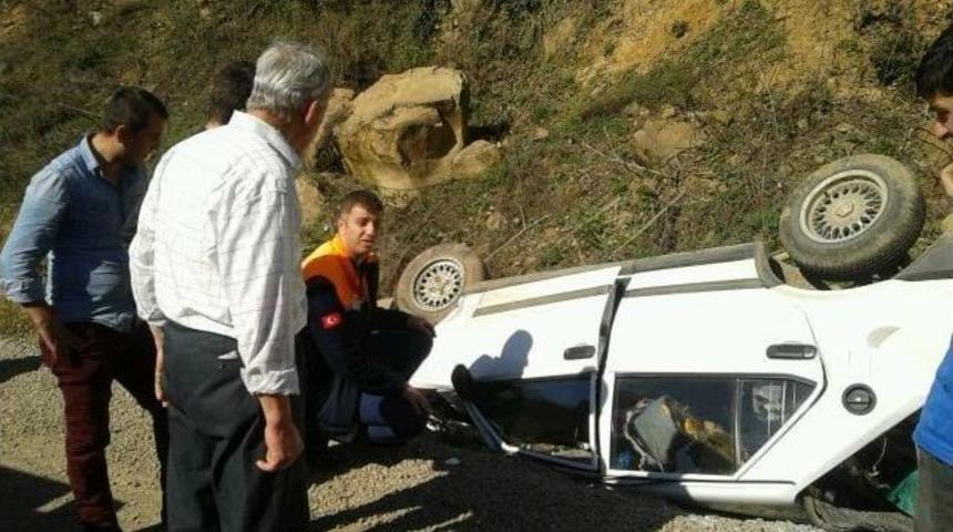 Kontrolden &Ccedil;ıkan Otomobil Takla Attı