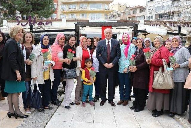 Başkan Ergün’den Kadınlara 8 Mart Jesti