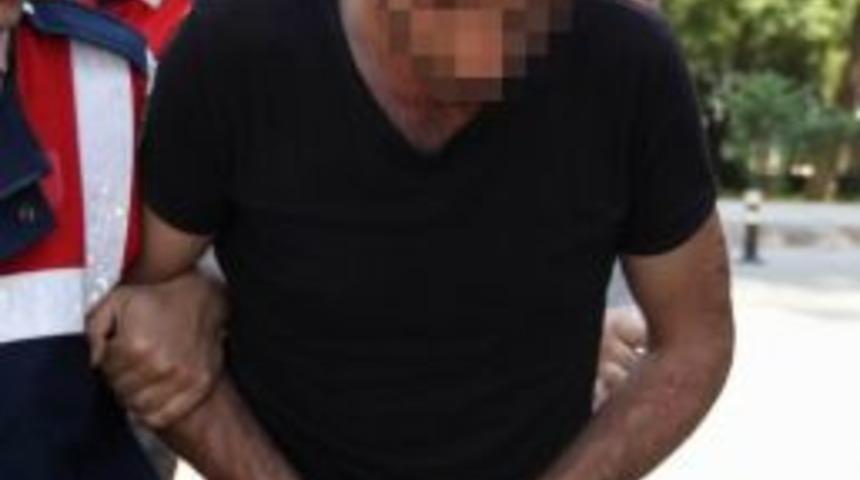 Y&uuml;ksek Sesle M&uuml;zik Dinleyenleri Bı&ccedil;aklayana 8 Yıl 1.5 Ay Hapis