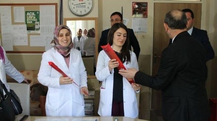 Başkan &Ouml;zt&uuml;rk&rsquo;ten Mehmet G&ouml;lhan İlkokulu&rsquo;na Kadınlar G&uuml;n&uuml; Ziyareti