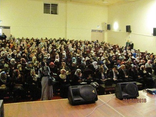 Turhal M&uuml;ft&uuml;l&uuml;ğ&uuml;&rsquo;nden "islam&rsquo;da Kadın" Konferansı 1