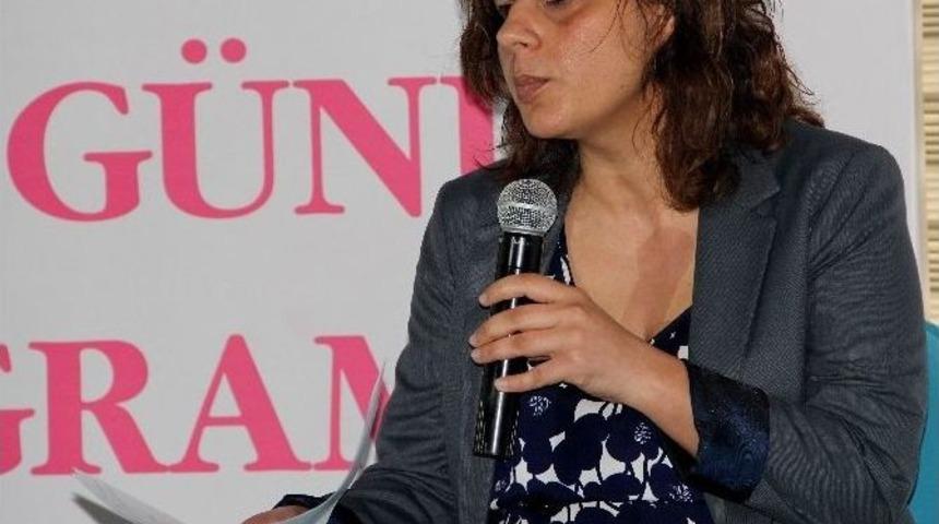 Başakşehirli Kadınlar Panelde Bir Araya Geldi