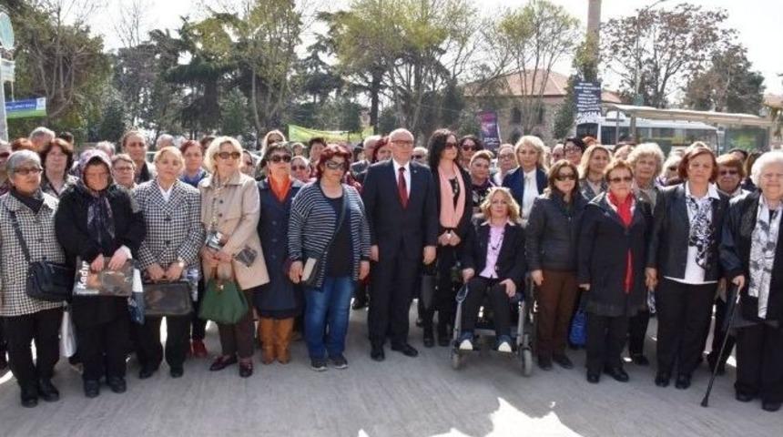 Emek&ccedil;i Kadınlar &Ccedil;elenk T&ouml;reni İle Anıldı