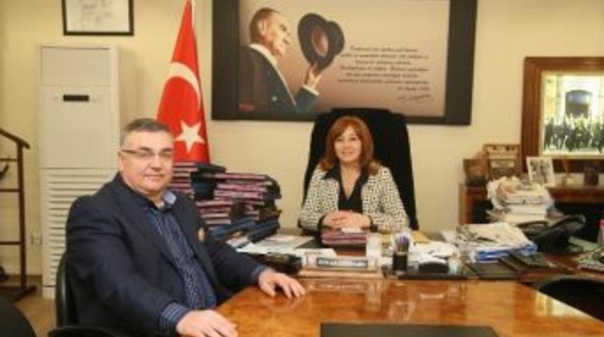 Kesimoğlu&rsquo;ndan Meclis &Uuml;yesi B&uuml;y&uuml;kdere&rsquo;ye Jest