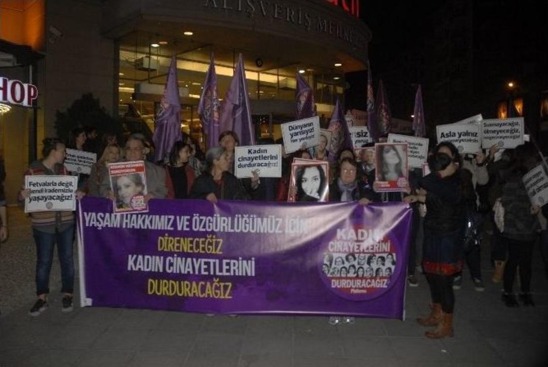 Kadın Cinayetlerine Tepki Y&uuml;r&uuml;y&uuml;ş&uuml;
