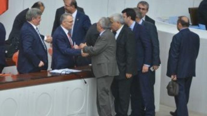 Mecliste 12 G&uuml;n Ve 151 Saat S&uuml;ren B&uuml;t&ccedil;e Maratonu Tamamlandı