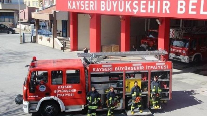Geleceğin İtfaiyecileri &rsquo;8 Mart&rsquo;ı B&ouml;yle Kutladı