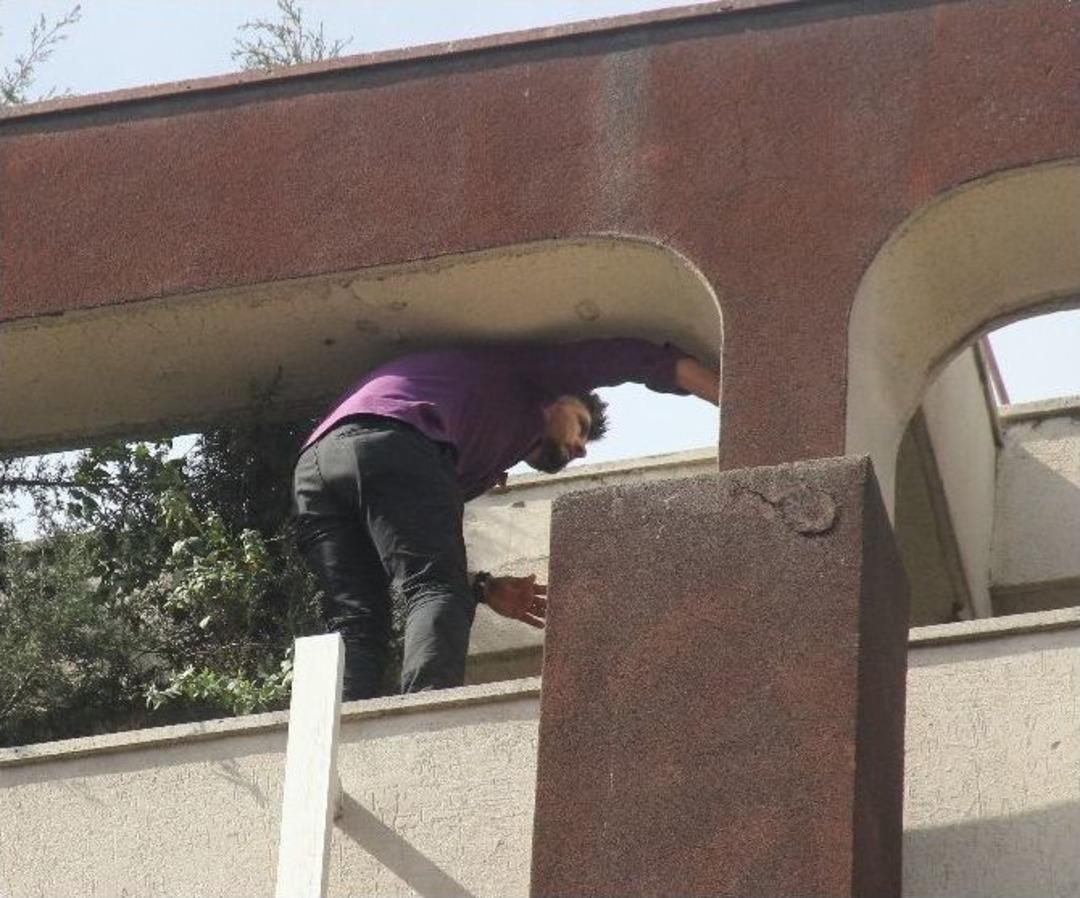 İntihar Girişiminde Bulunan Genci Vuracağını S&ouml;yledi