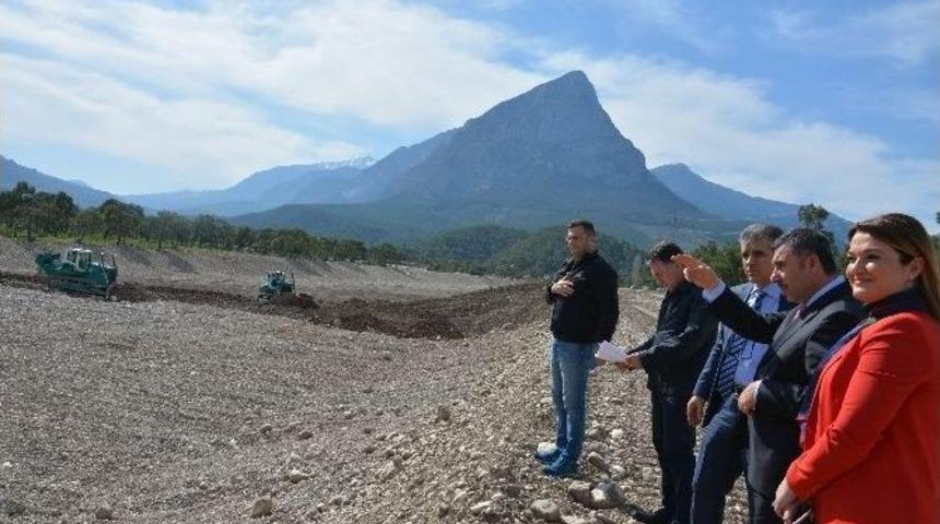 Konyaaltı Kaymakamı Keklik Boğa&ccedil;ay&rsquo;da İnceleme Yaptı