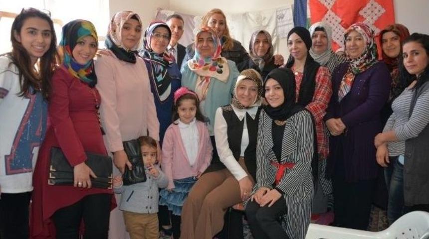 Kadın Danışma Merkezi&rsquo;nden Semt Kadınlarına Seminer