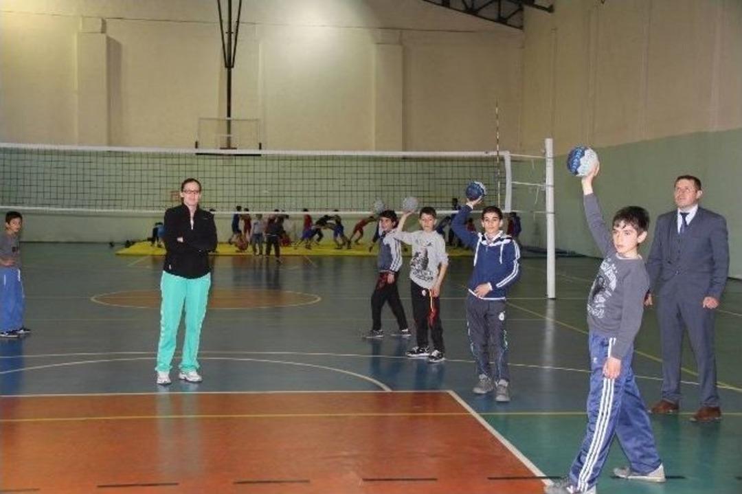 Oltu&rsquo;nun Artık Hentbol Takımı Var