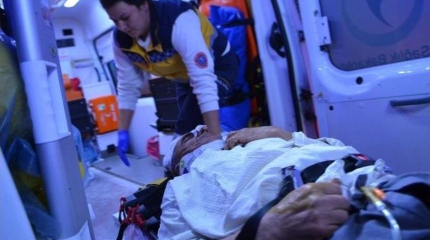 Elektrikli Bisikletten D&uuml;şen Alkoll&uuml; Şahıs Hastanelik Oldu