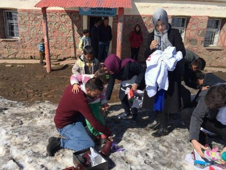 İstanbul’dan Muradiye’deki Öğrencilere Yardım G2