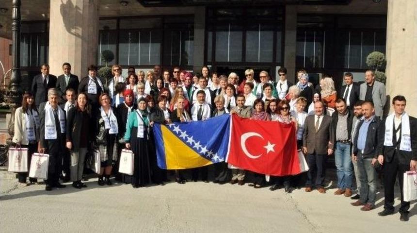 Bosnalı Savaş Mağduru Kadınlar Ke&ccedil;i&ouml;ren&rsquo;de